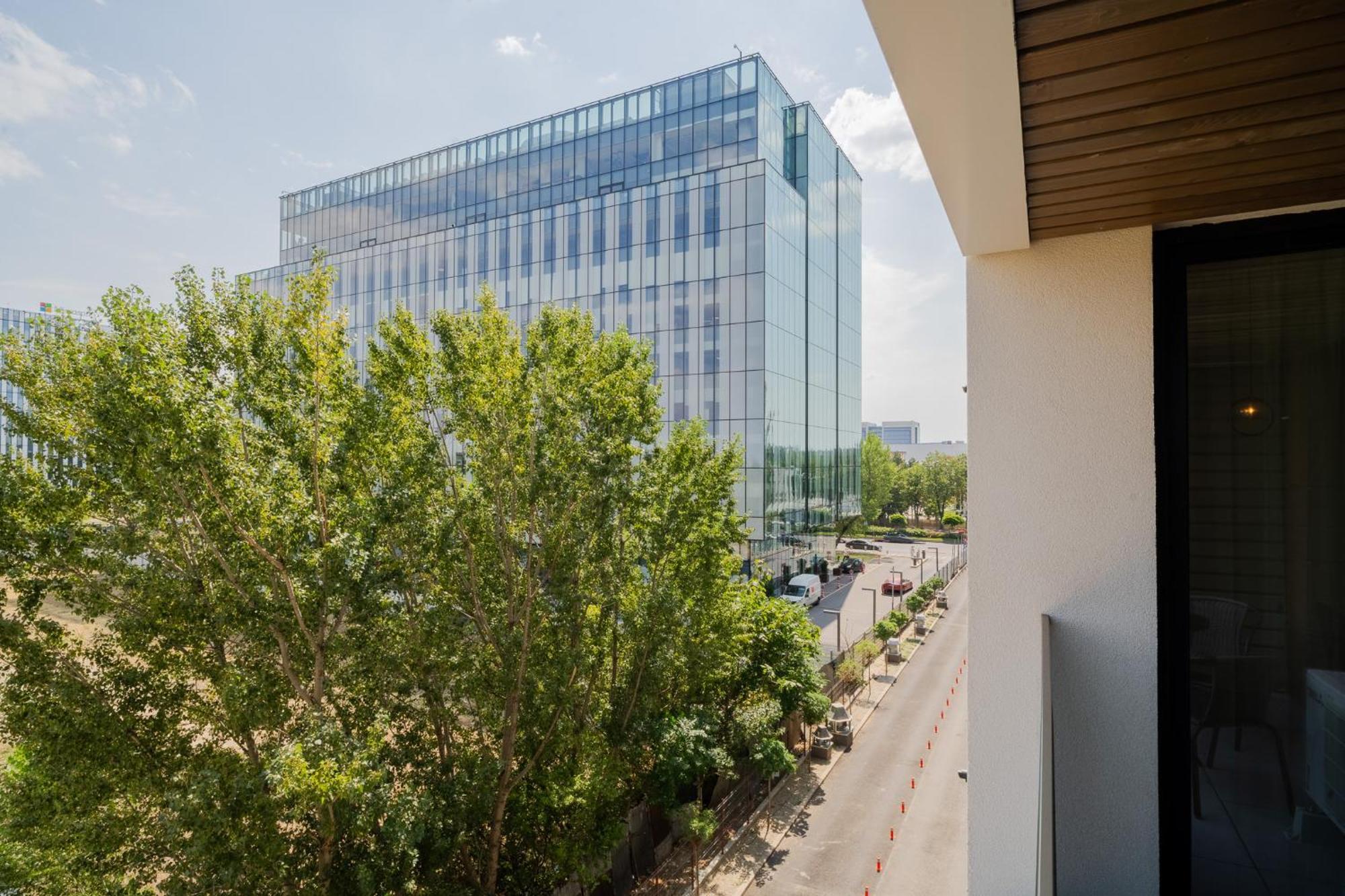 Amazing View Apartments - Iuliu Maniu & Politehnica Park Bükreş Dış mekan fotoğraf